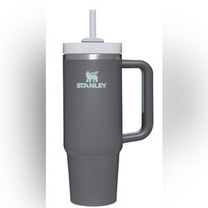Stanley 30 oz. Quencher H2.0 FlowState Tumbler Brand New Charcoal